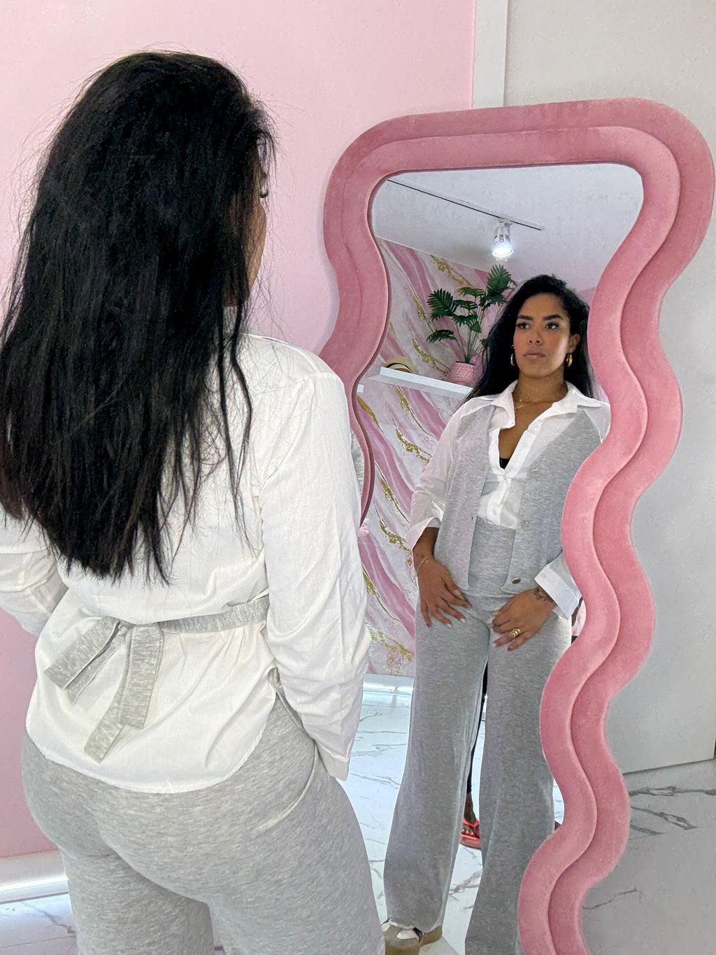 Completo Grigio e Bianco Casual Chic